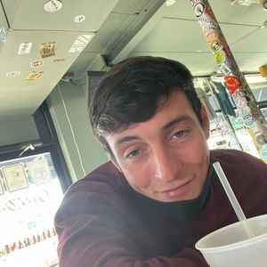 Meet your Posher, Connor